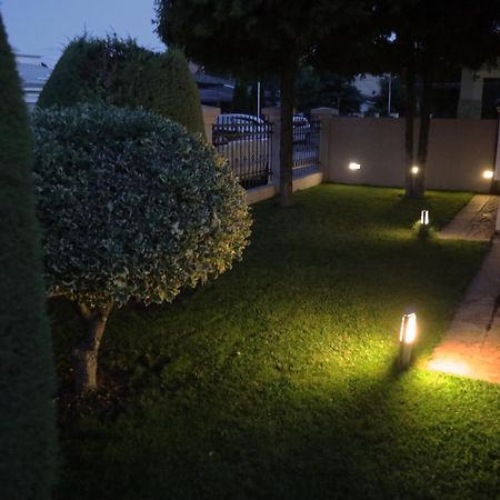 סקופיה Brand New Lux Apartment מראה חיצוני תמונה